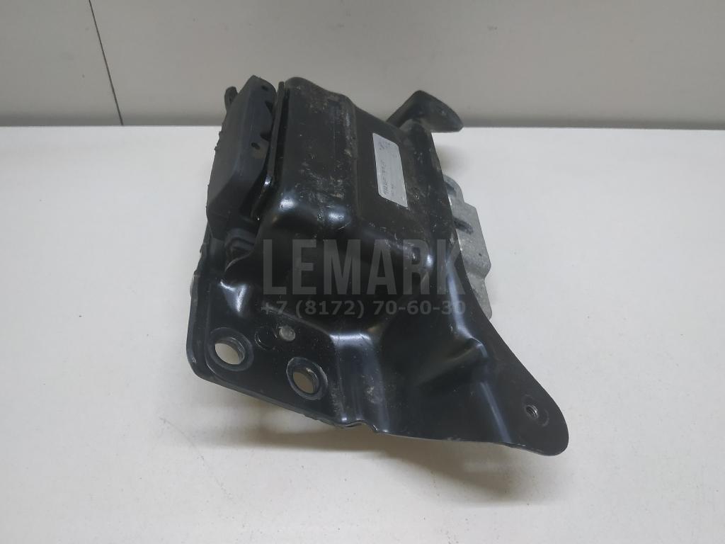 Опора двигателя левая для  BMW X5 E70 2007-2013