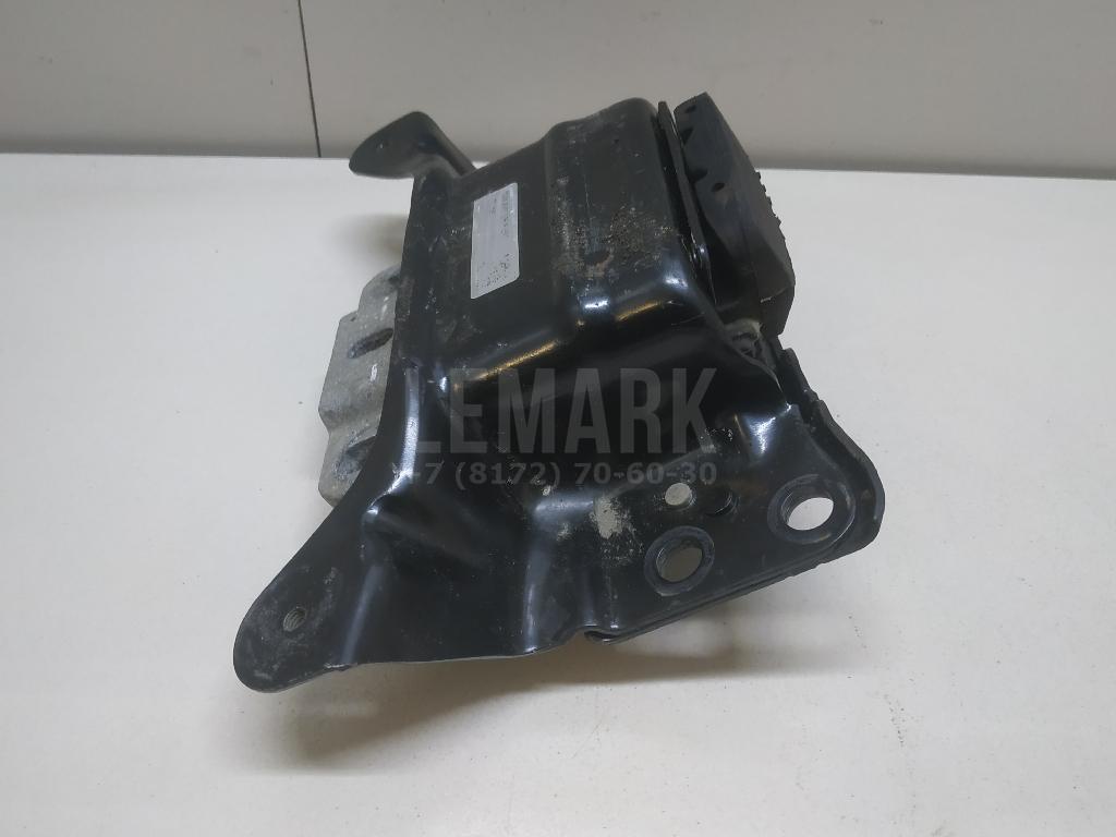Опора двигателя левая для  BMW X5 E70 2007-2013