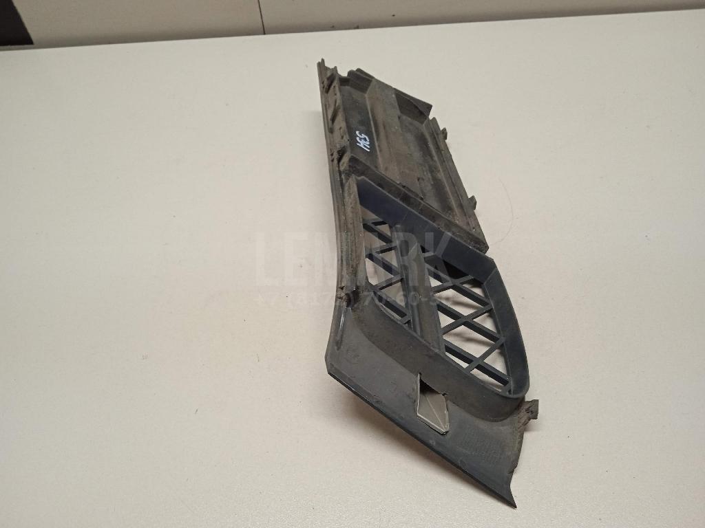 Решетка в бампер правая для  BMW 5-serie F10/F11 2009-2016