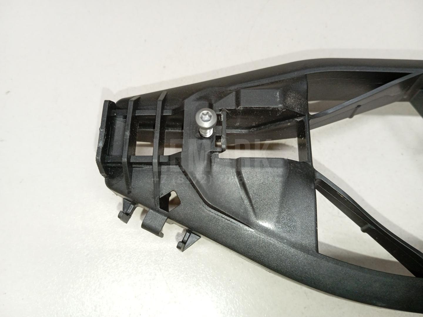 Кронштейн ручки для  BMW 5-serie F10/F11 2009-2016