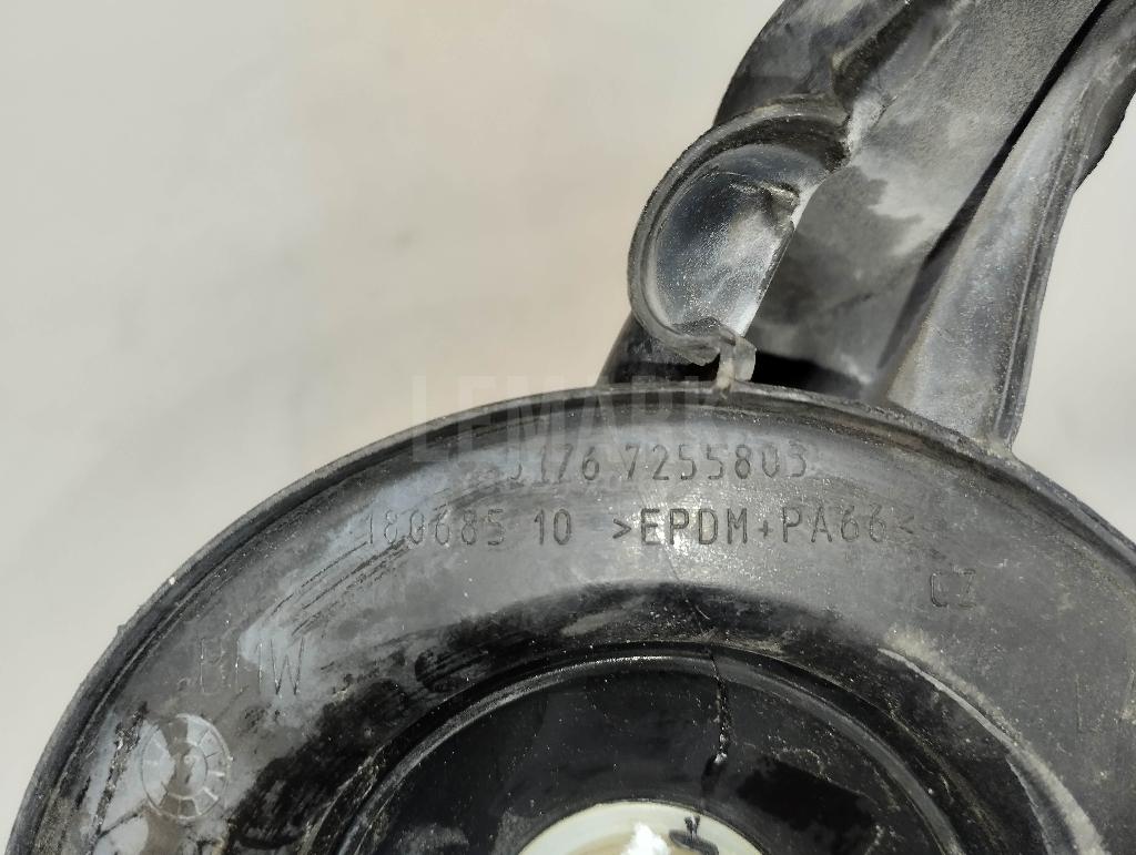 Уплотнитель капота для  Audi A4 [B8] 2007-2015