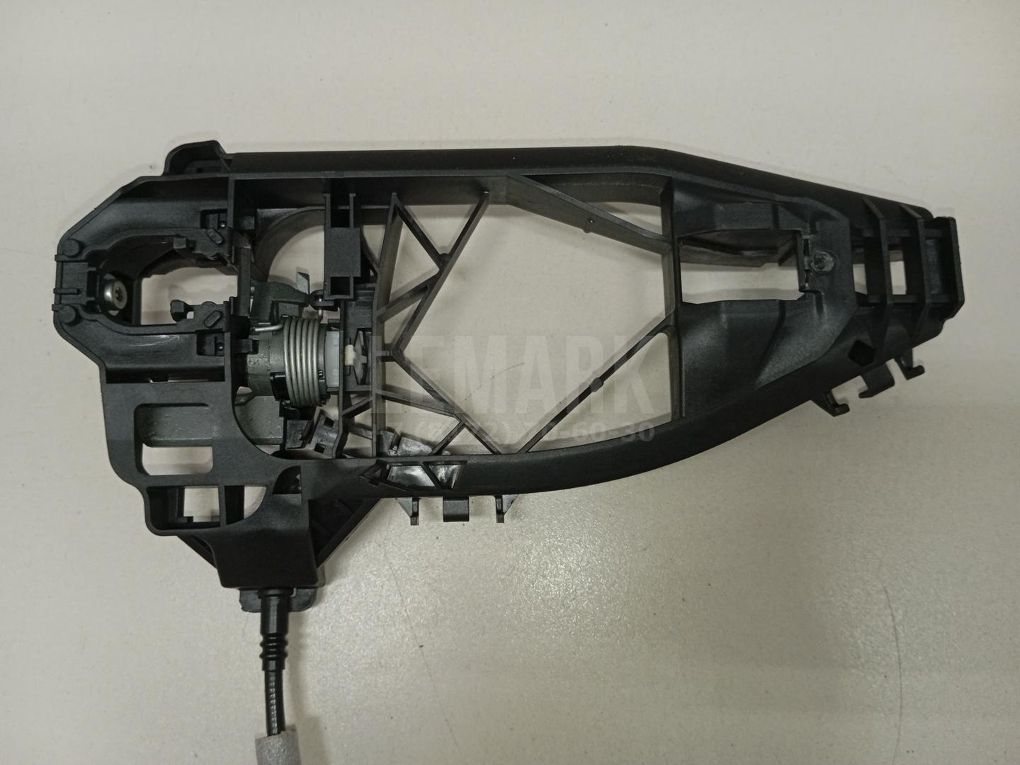 Кронштейн ручки для  BMW 3-serie E90/E91 2005-2012