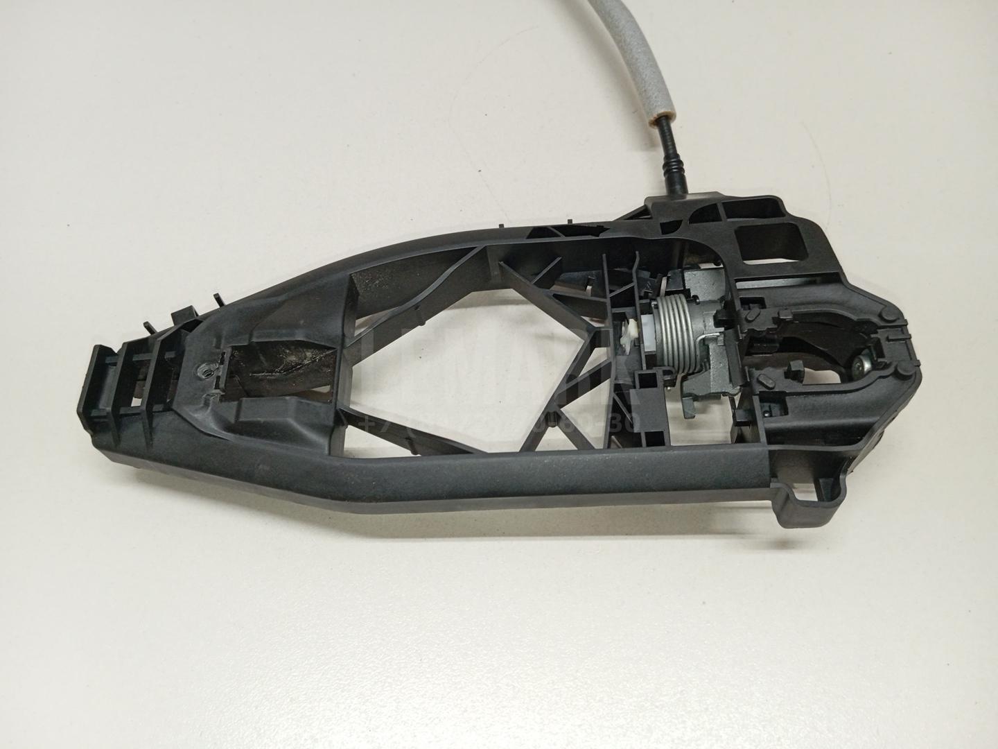 Кронштейн ручки для  BMW 3-serie E90/E91 2005-2012