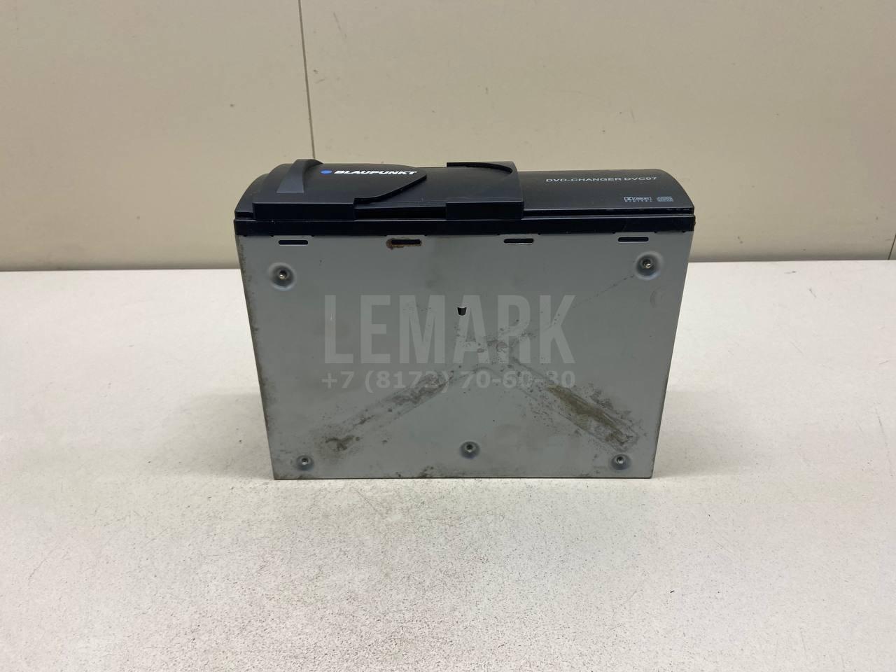 Чейнджер компакт дисков для  BMW 1-serie F20/F21 2011-2019