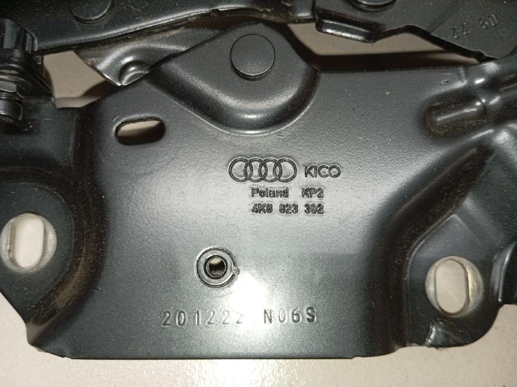 Петля капота правая для  Audi V8 1988-1994