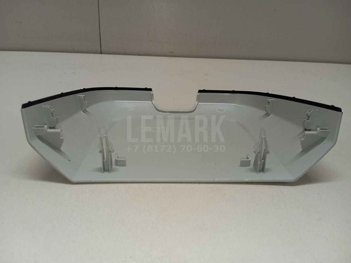 Накладка (кузов внутри) для  BMW 1-serie E82/E88 2007-2013