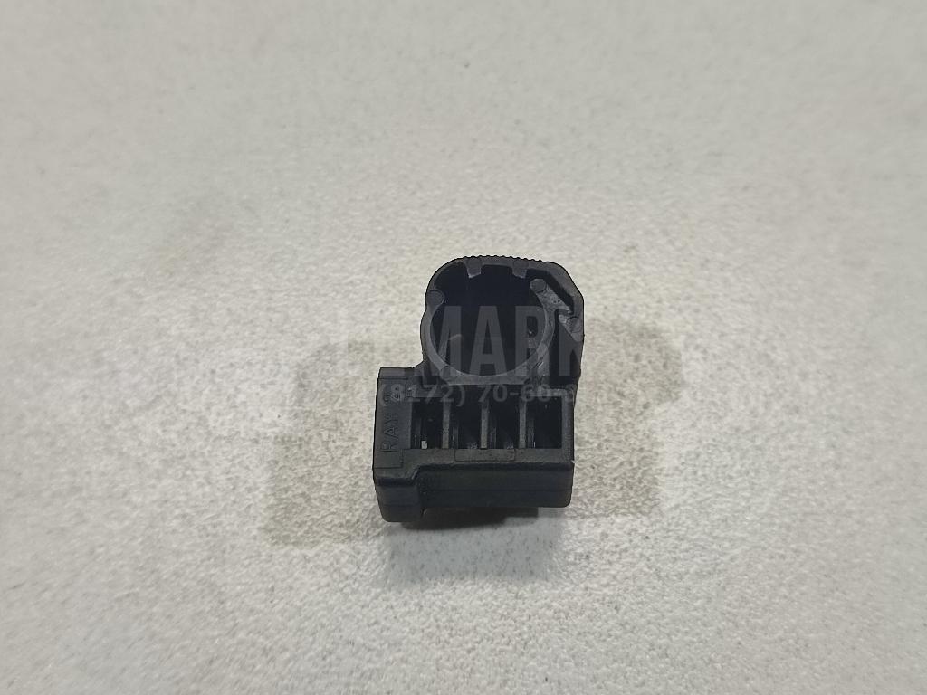 Крепеж 1225824 Ford