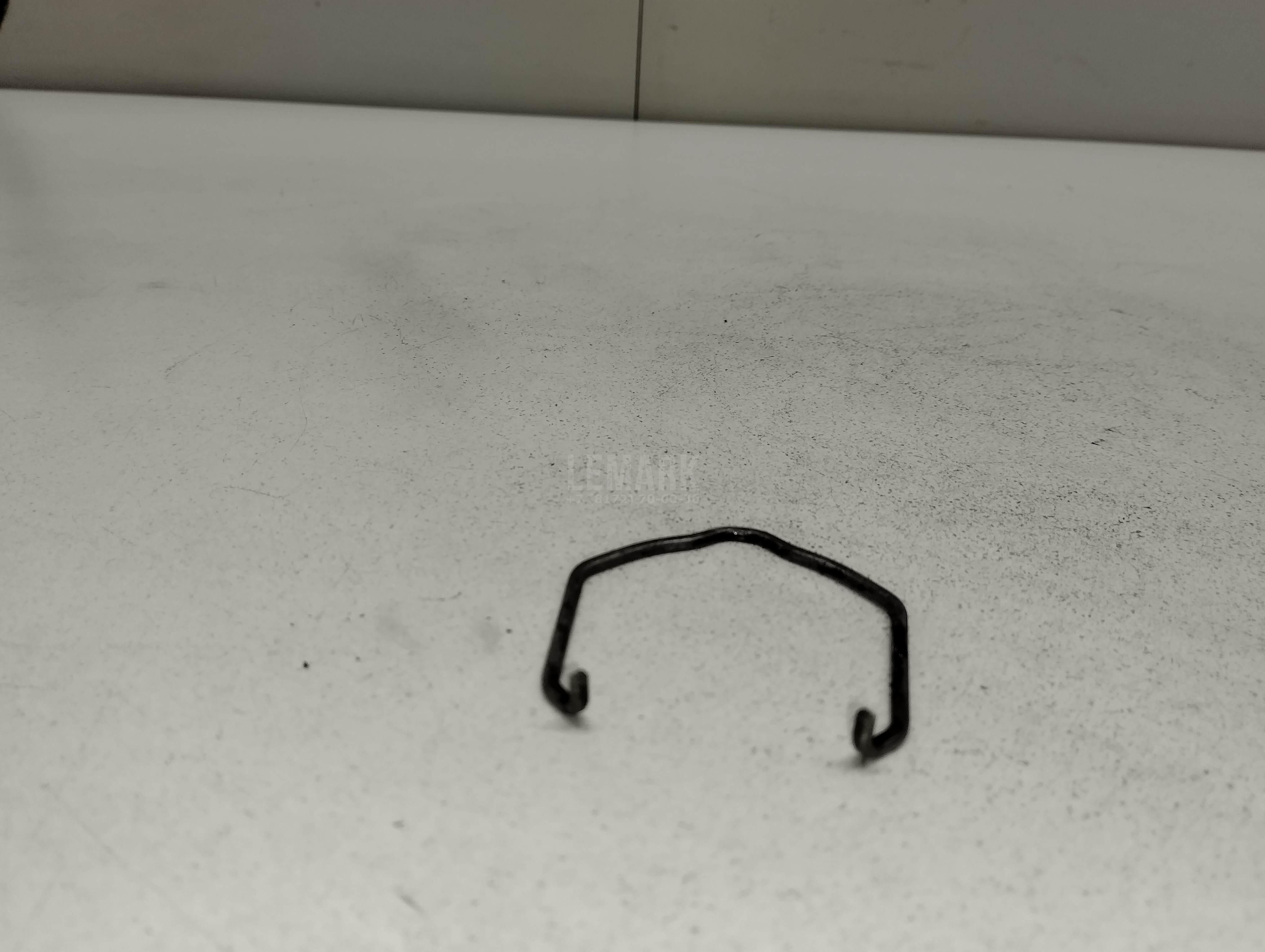 Скоба для  BMW