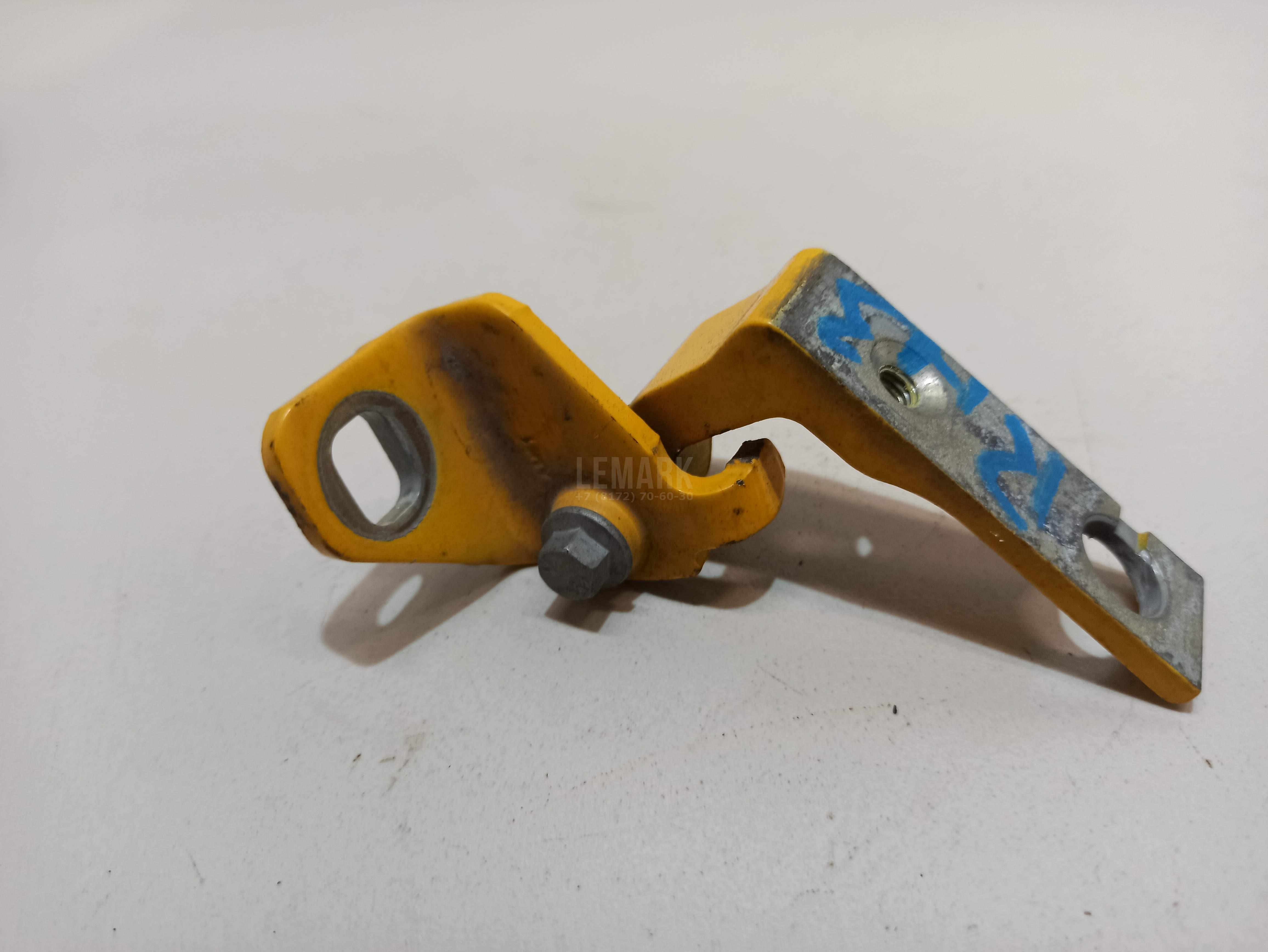 Петля двери задней правой нижняя для  Chery
