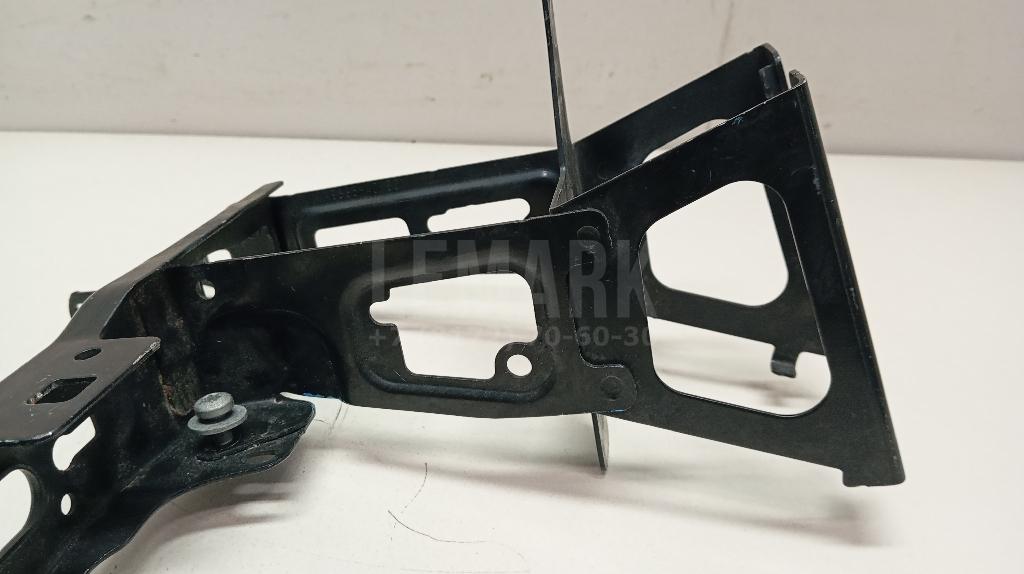 Кронштейн крепления фары для  BMW X5 E70 2007-2013