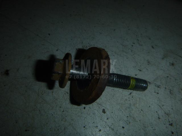 Болт передней ступицы 30640878 Volvo