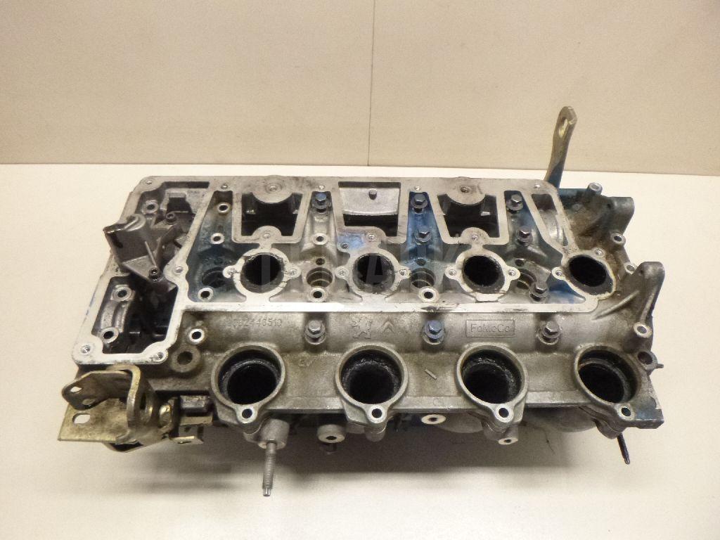 Головка блока 1683822 Ford