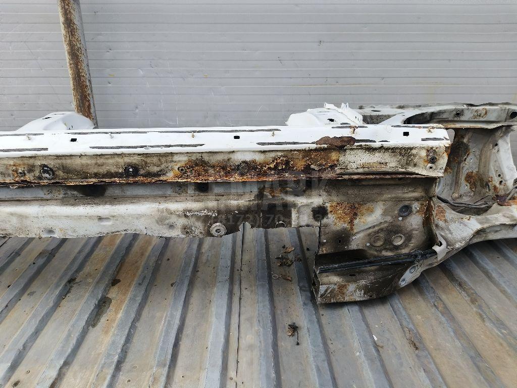 Стойка передней двери для  BMW X1 E84 2009-2015