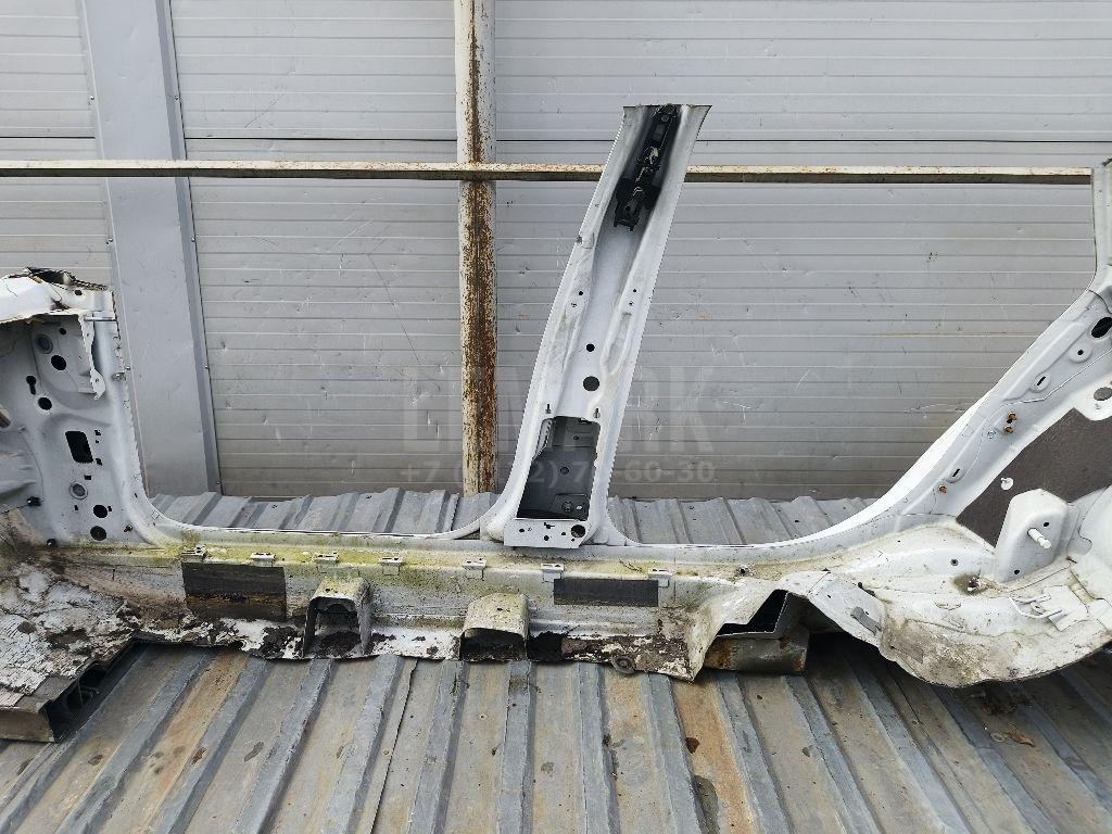Стойка передней двери для  BMW X1 E84 2009-2015