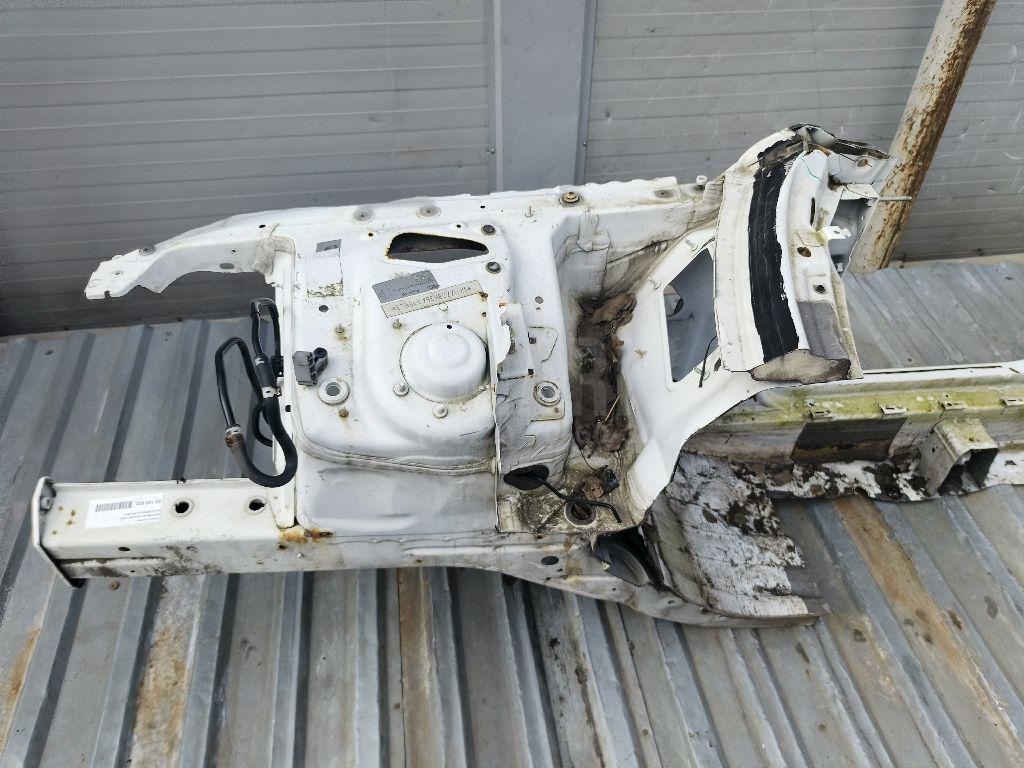 Стойка передней двери для  BMW X1 E84 2009-2015