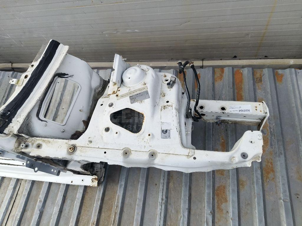 Стойка передней двери для  BMW X1 E84 2009-2015