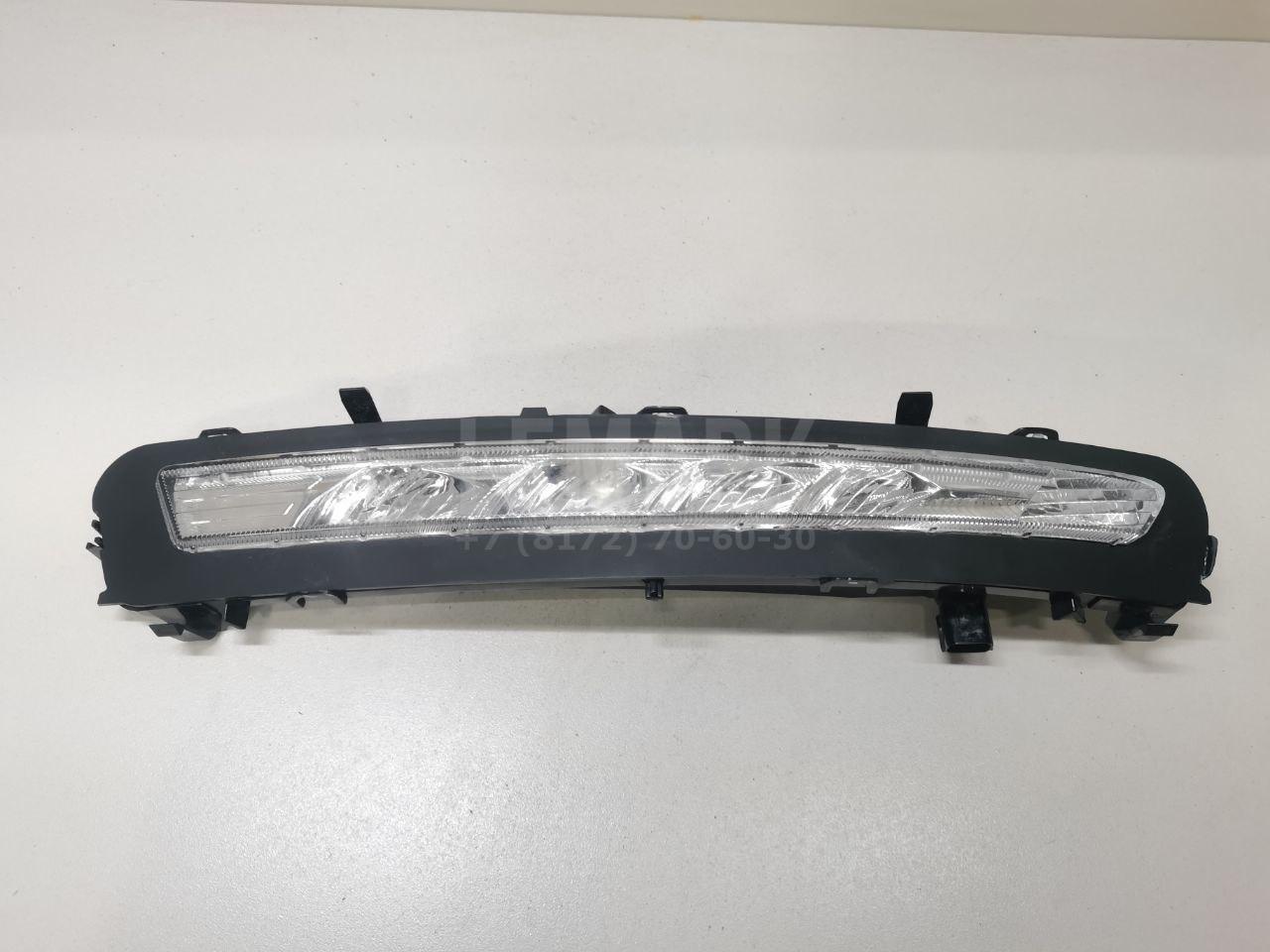 Фара дневного света правая (ходовые огни) 1725079 Ford
