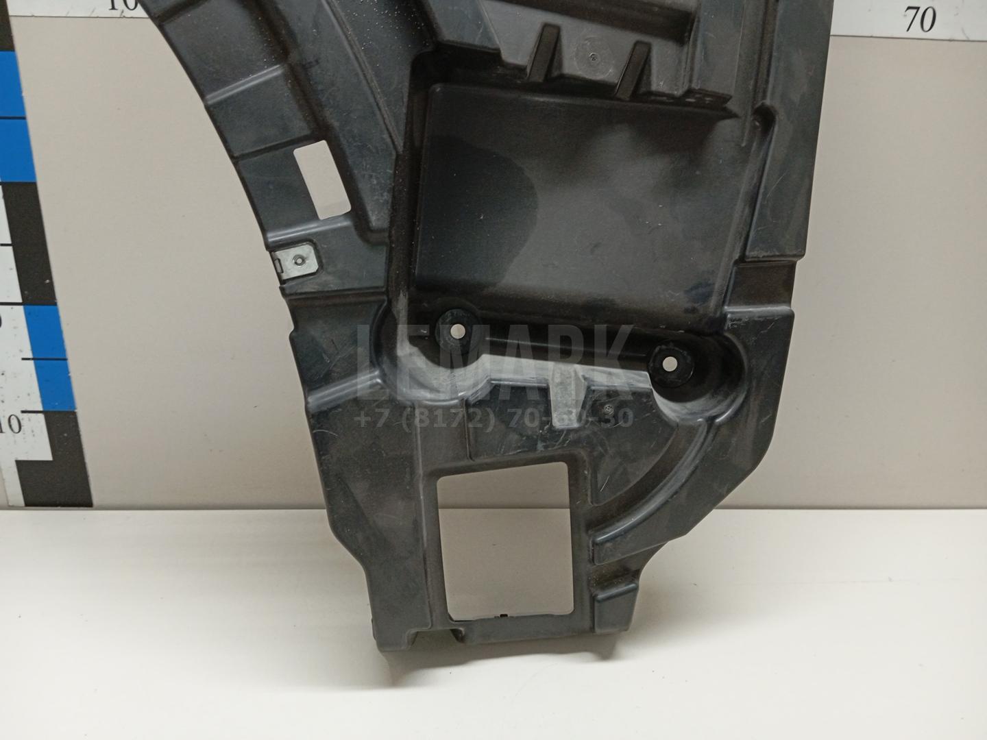 Кронштейн заднего бампера левый для  BMW X3 E83 2004-2010