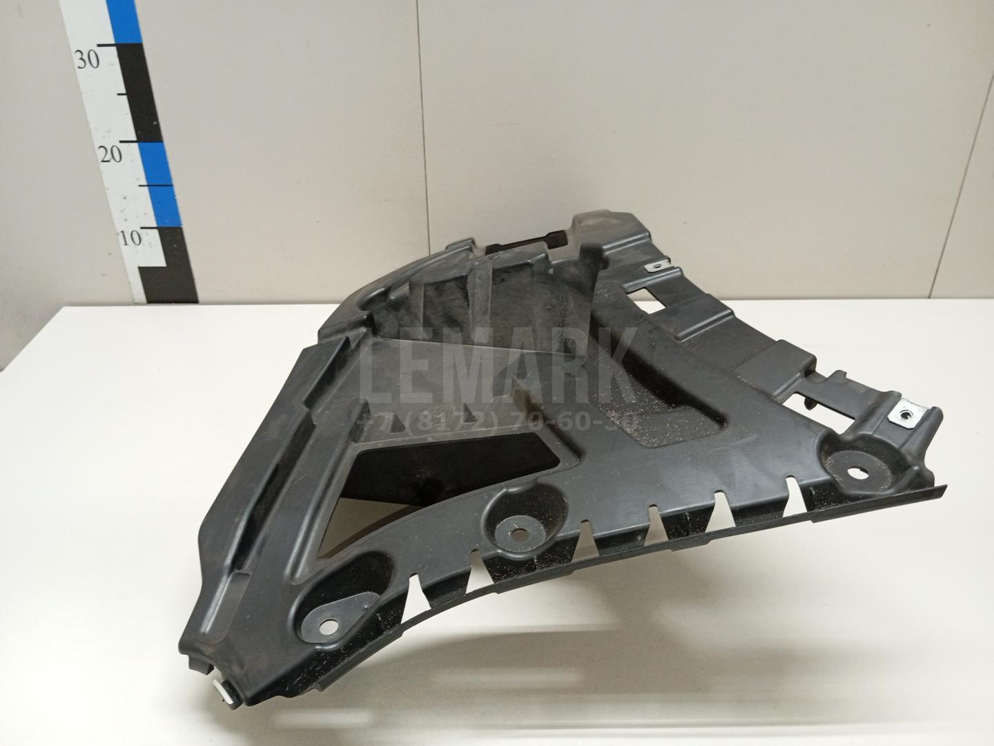 Кронштейн заднего бампера левый для  BMW X3 E83 2004-2010