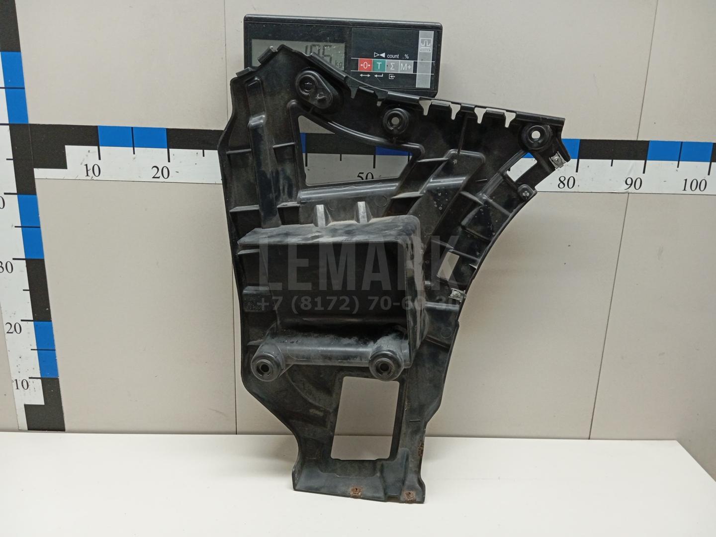Кронштейн заднего бампера левый для  BMW X3 E83 2004-2010