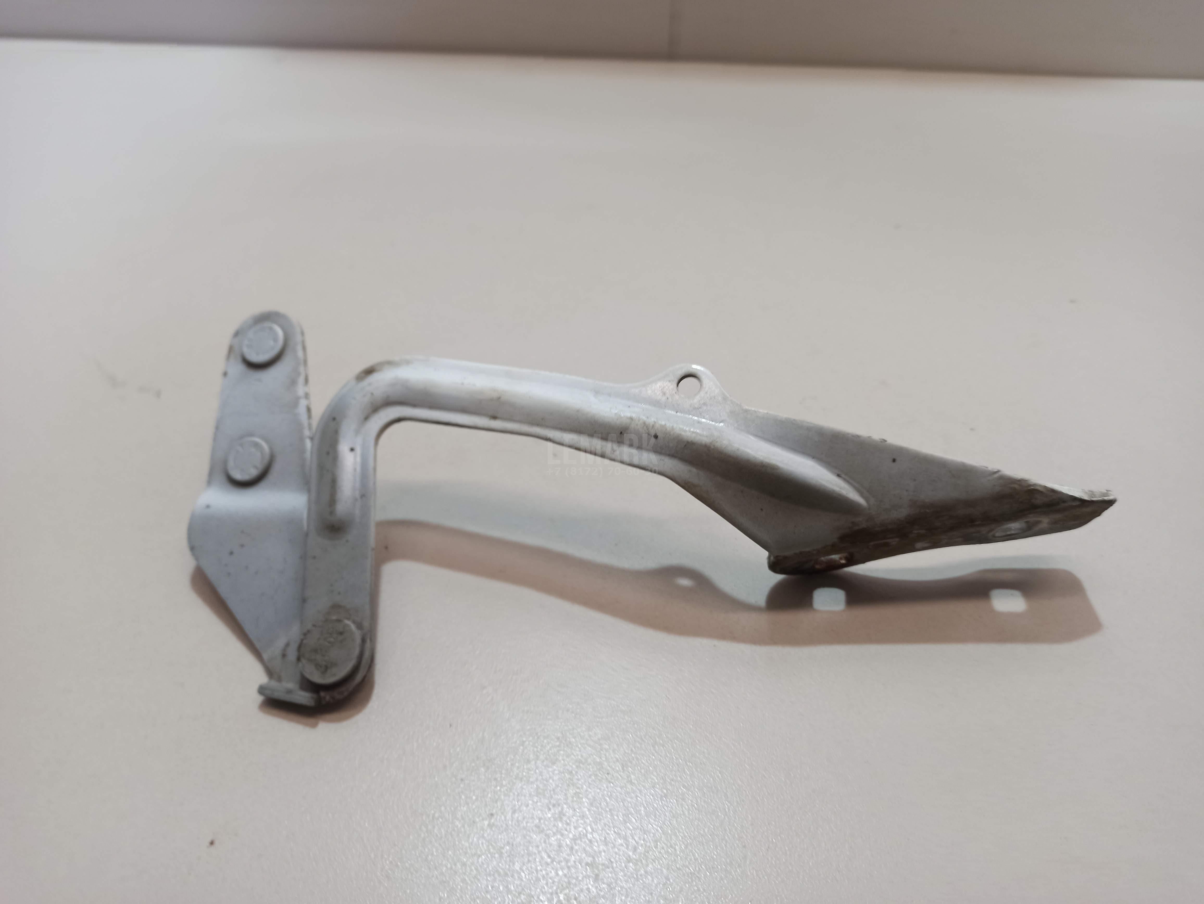Петля капота левая для  Ford Escape EUR 2007-2009