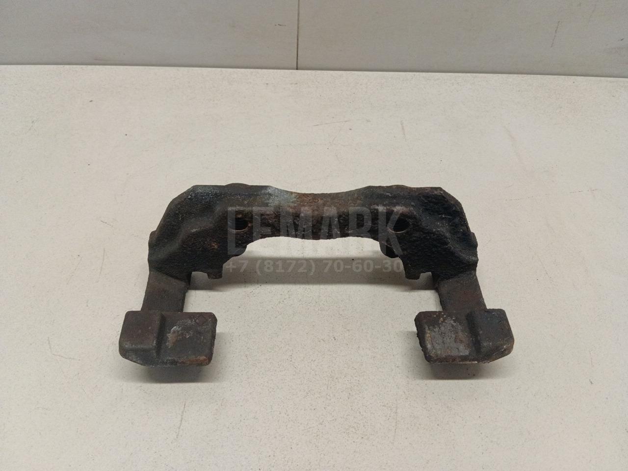Скоба суппорта переднего для  BMW 6-serie E64 2004-2009