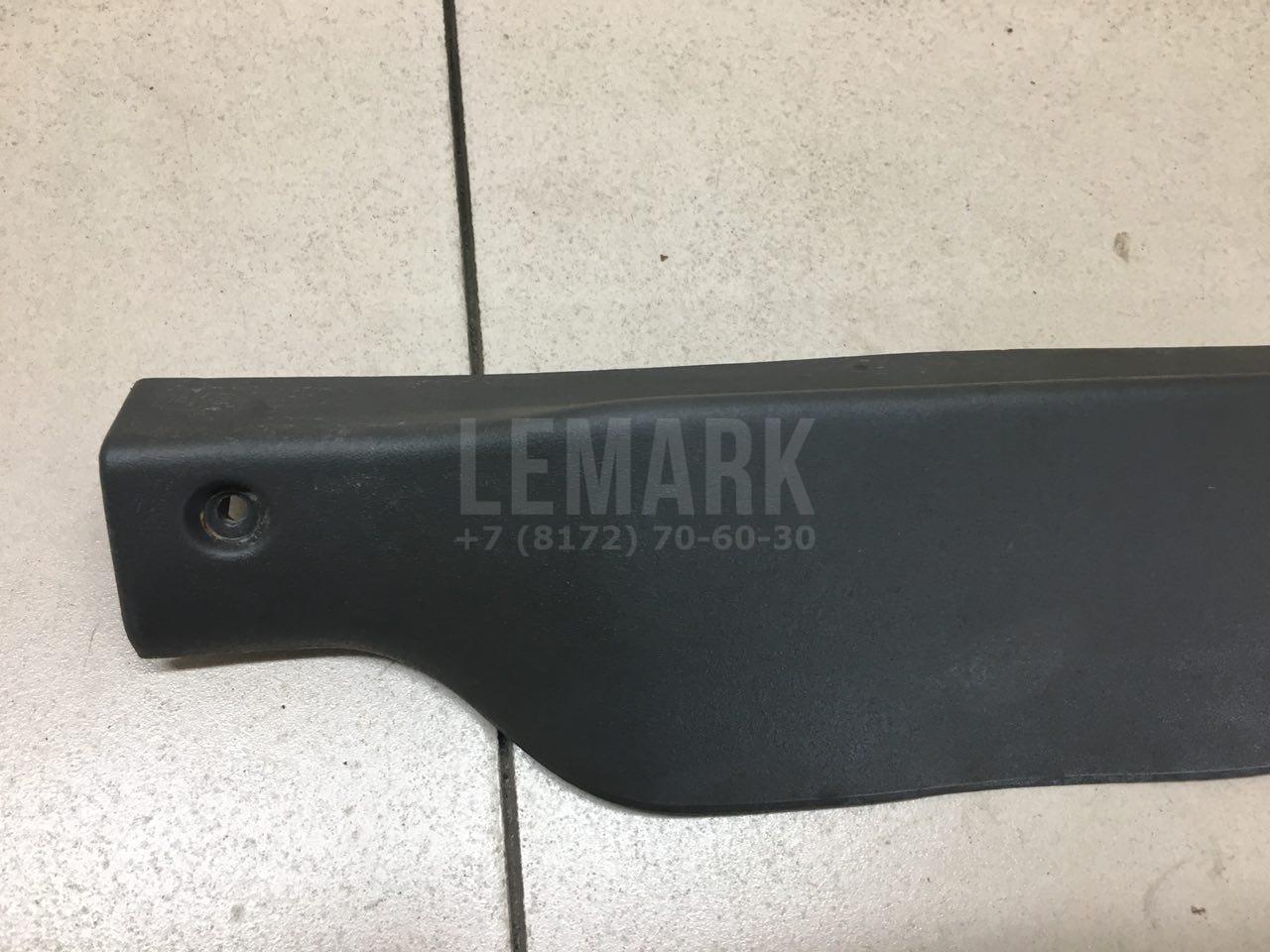 Обшивка двери багажника для  Chery