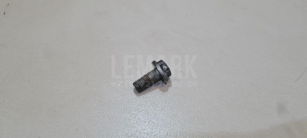 Болт маховика 9091301027 Toyota