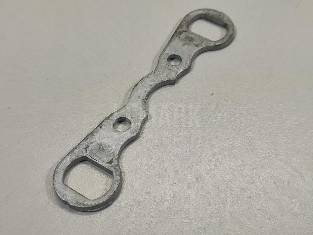 Кронштейн форсунки для  BMW 2-serie F45/F46 Tourer 2015-2022