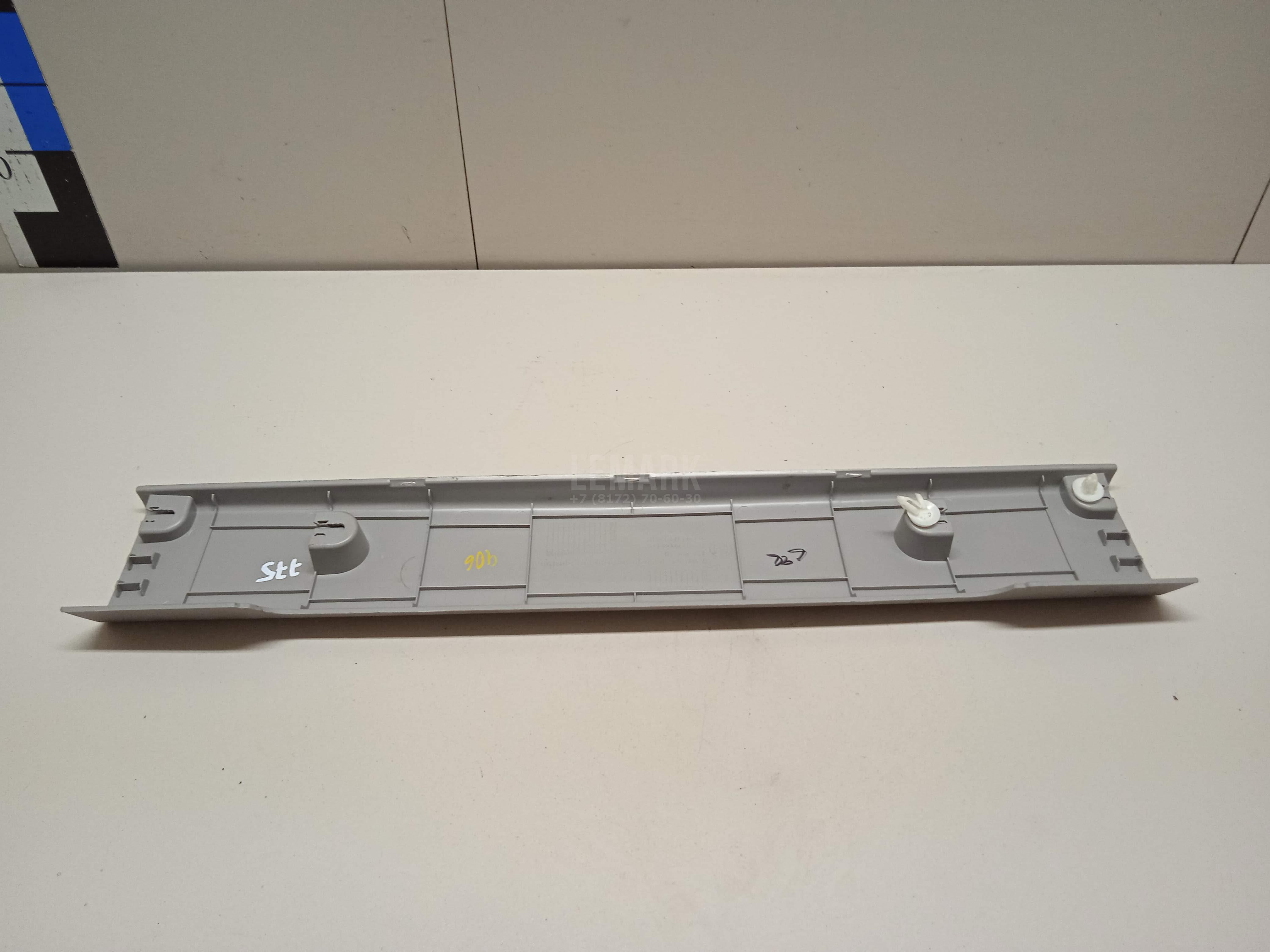 Обшивка двери багажника для  Audi A4 [B6] 2000-2004