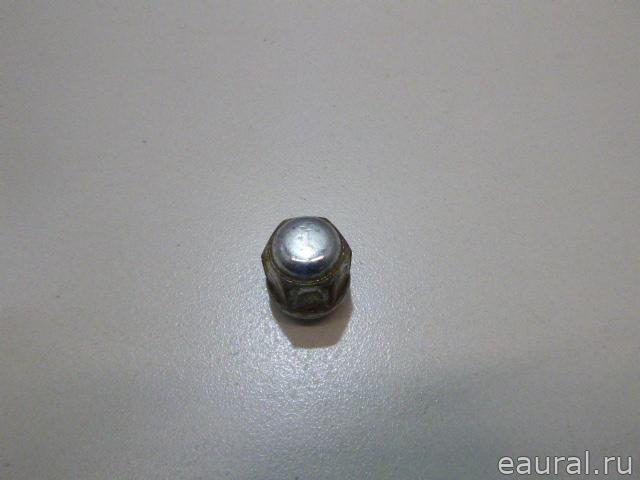 Гайка колеса