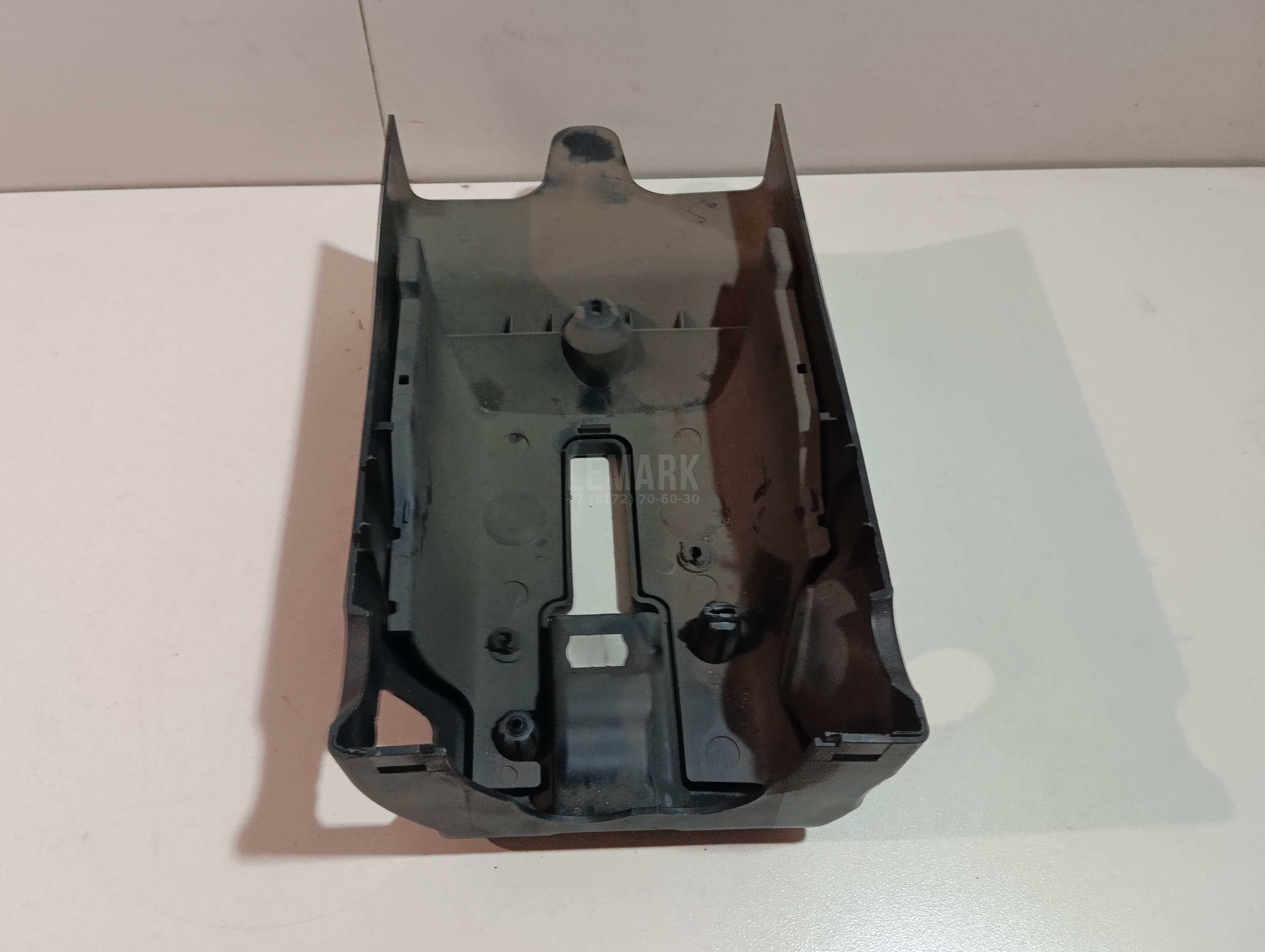 Кожух рулевой колонки нижний для  Ford B-MAX 2012-2018