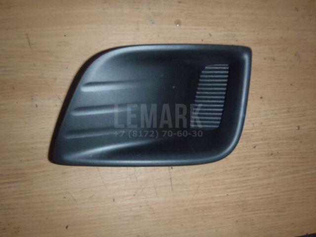 Заглушка бампера правая 5212760080 Toyota