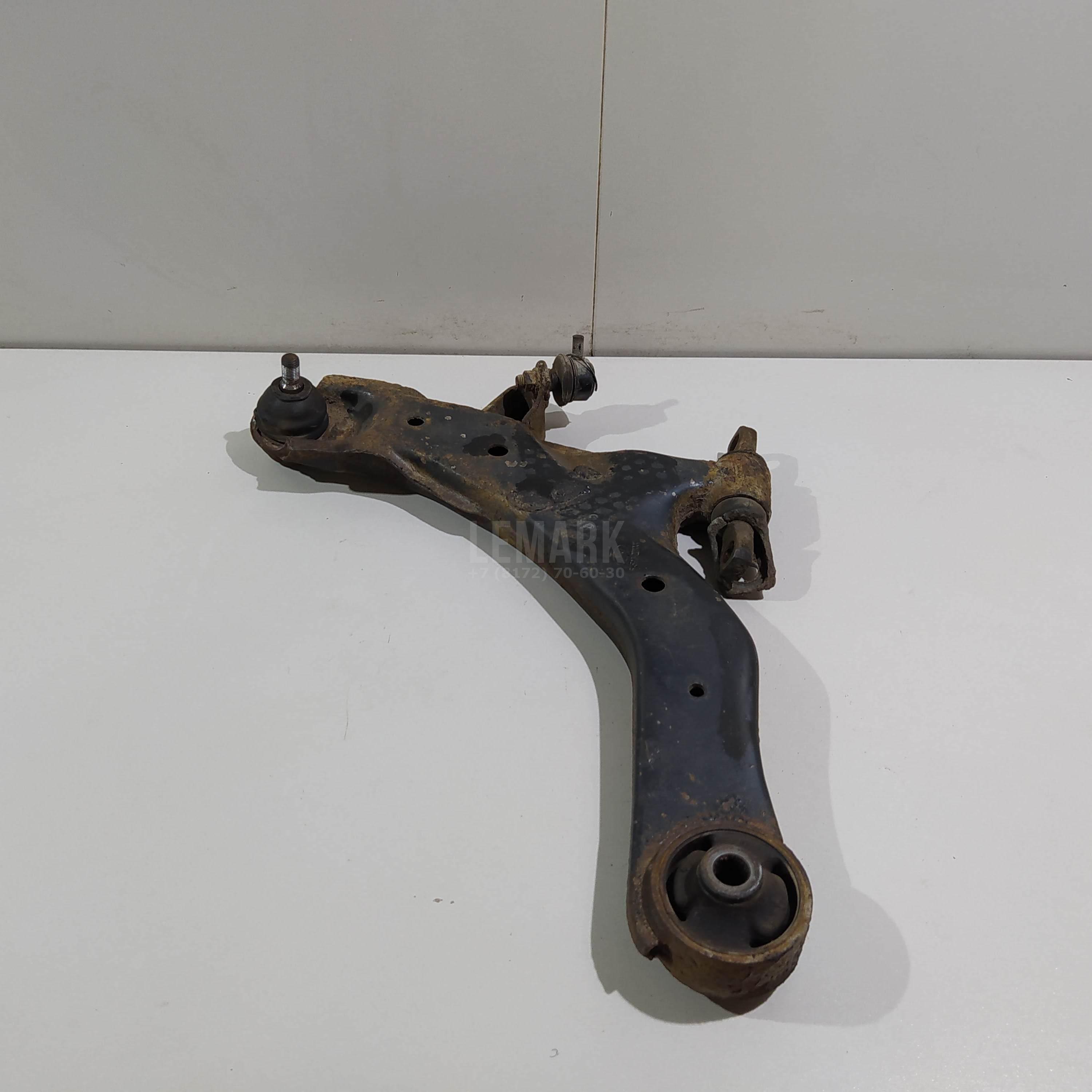 Рычаг передний левый 545002D002 Hyundai-Kia