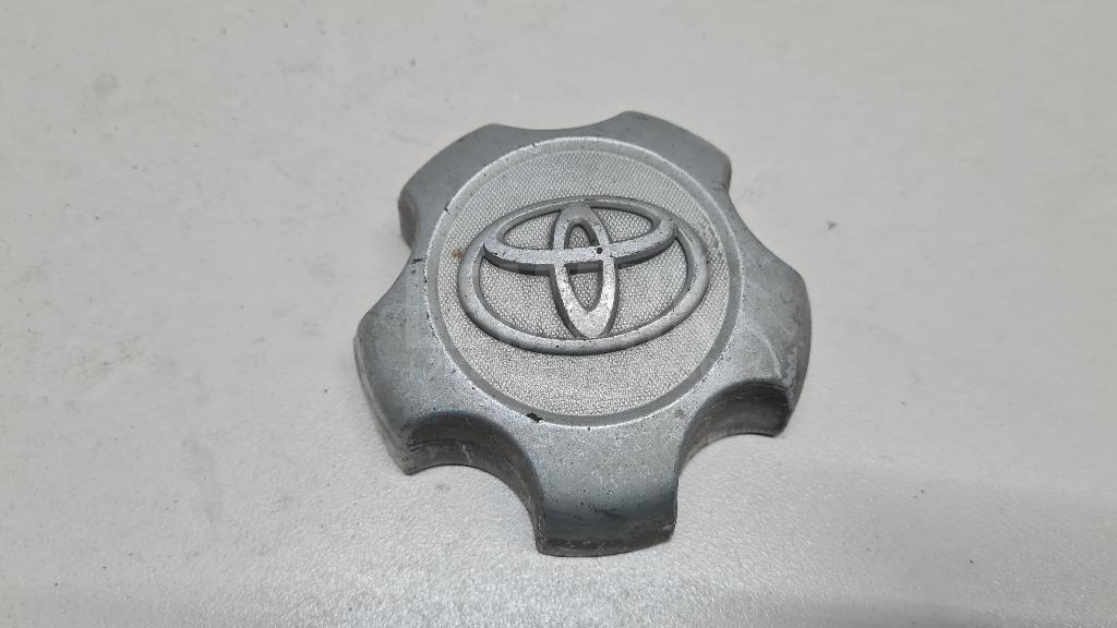 Колпак декор. легкосплавного диска 4260B0R010 Toyota