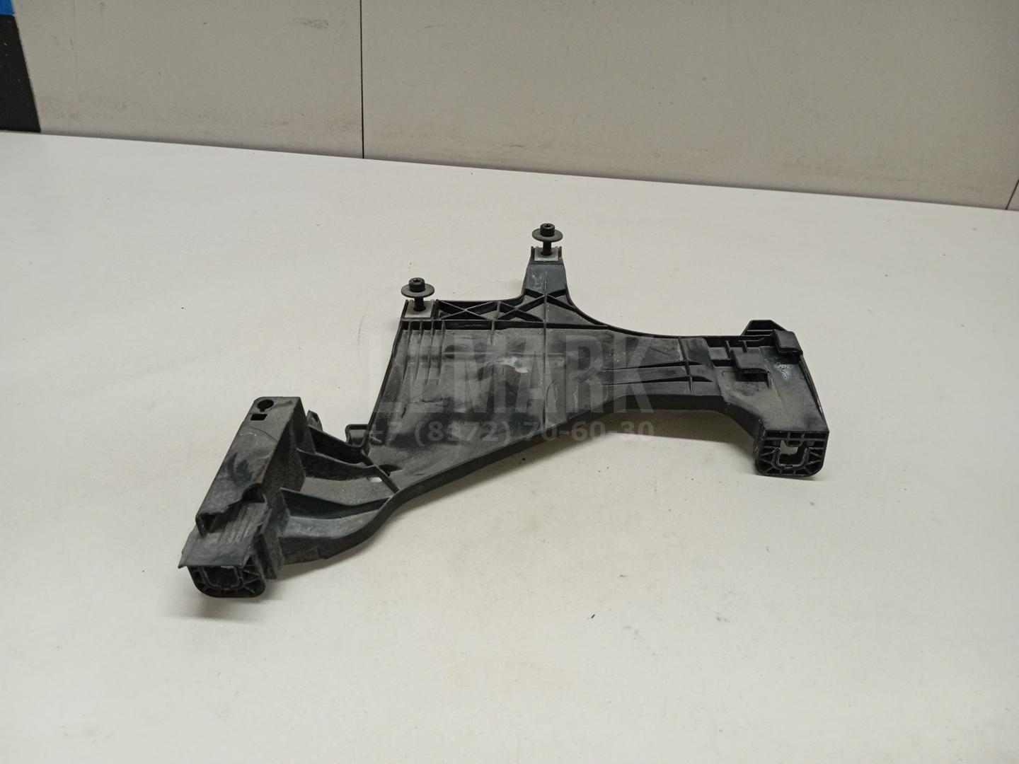 Кронштейн фар левый для  BMW 3-serie E90/E91 2005-2012