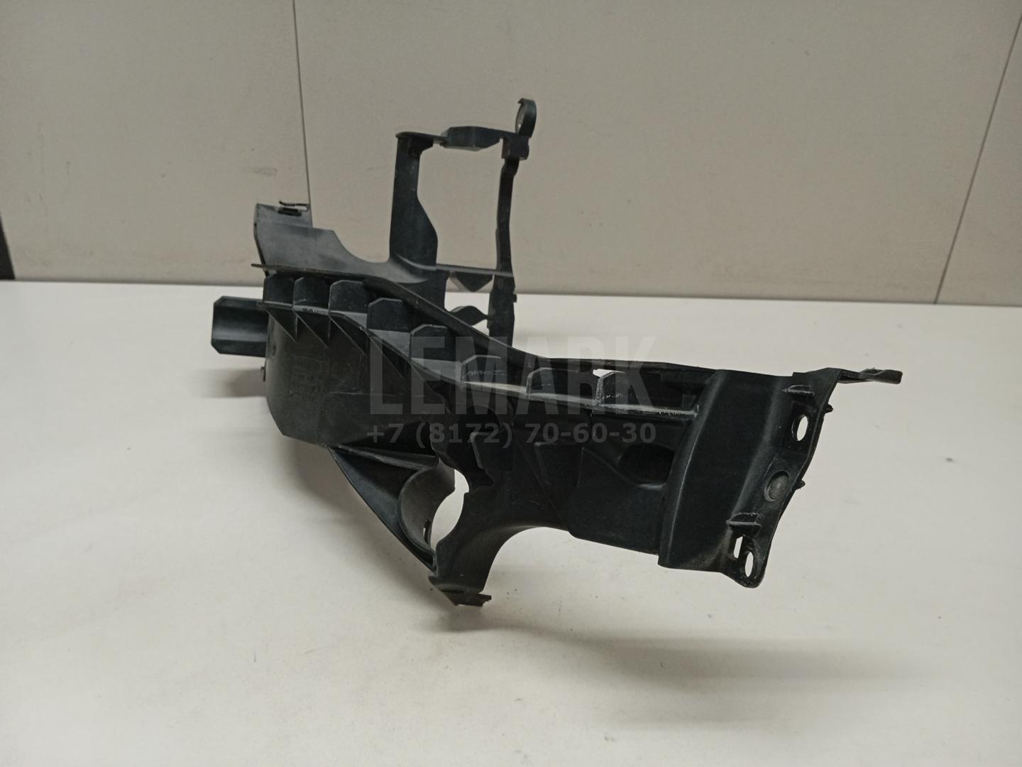 Кронштейн фар левый для  BMW 5-serie F10/F11 2009-2016