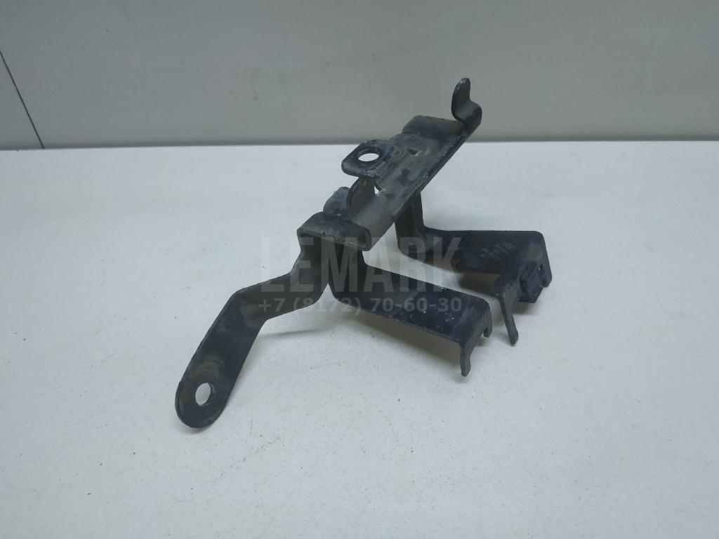 Кронштейн (сопут. товар) для  Audi 80/90 [B2] 0-1986