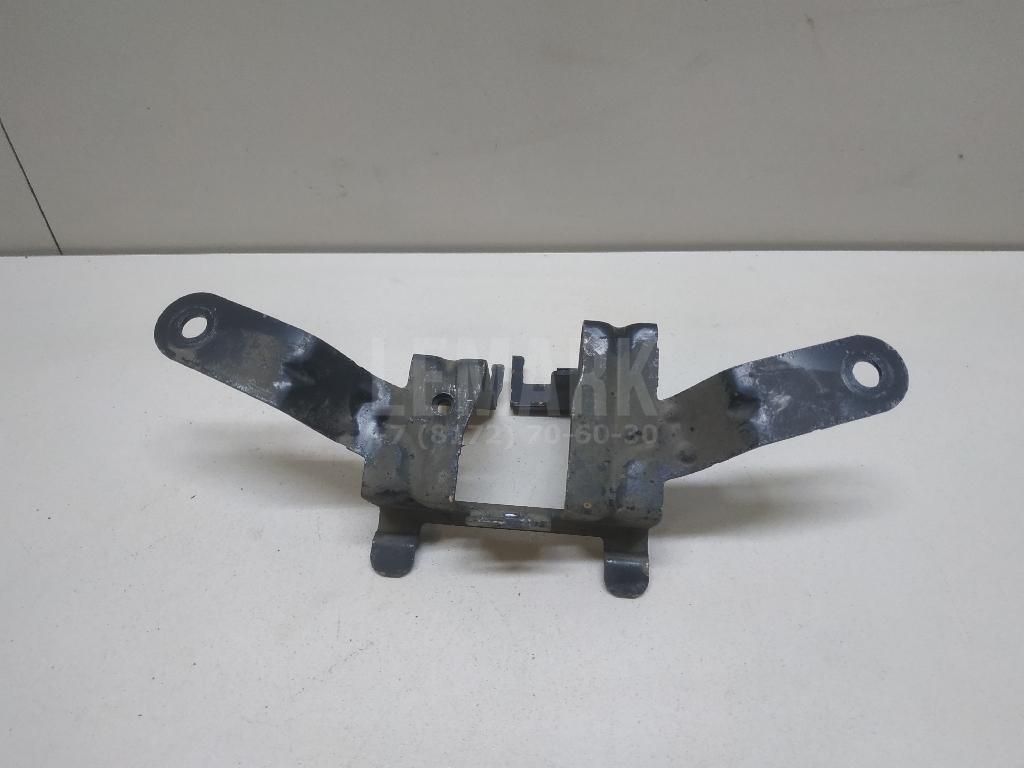 Кронштейн (сопут. товар) для  Audi 80/90 [B2] 0-1986