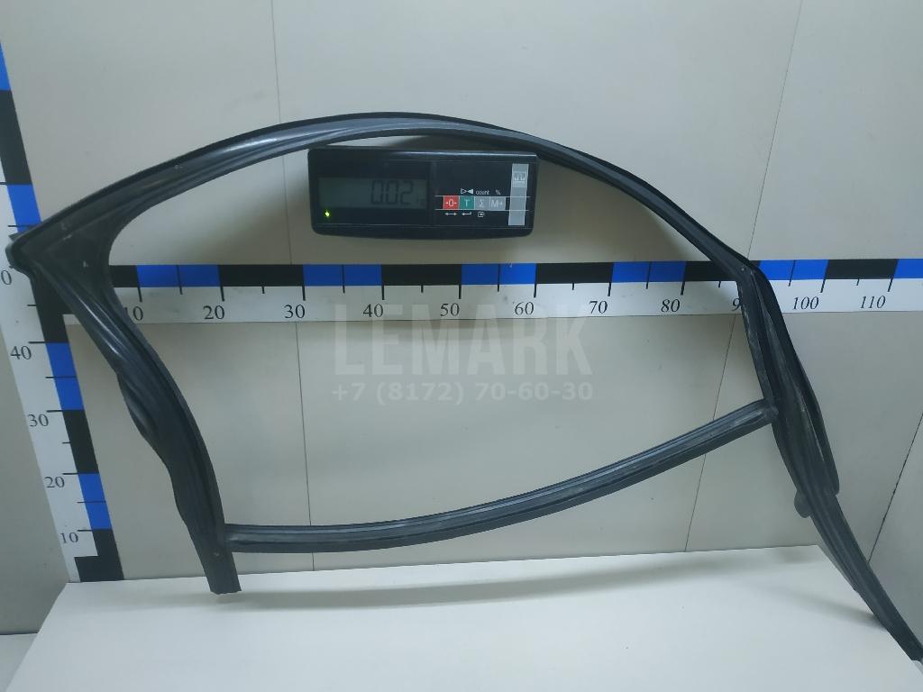 Уплотнитель стекла двери для  BMW 5-serie F10/F11 2009-2016