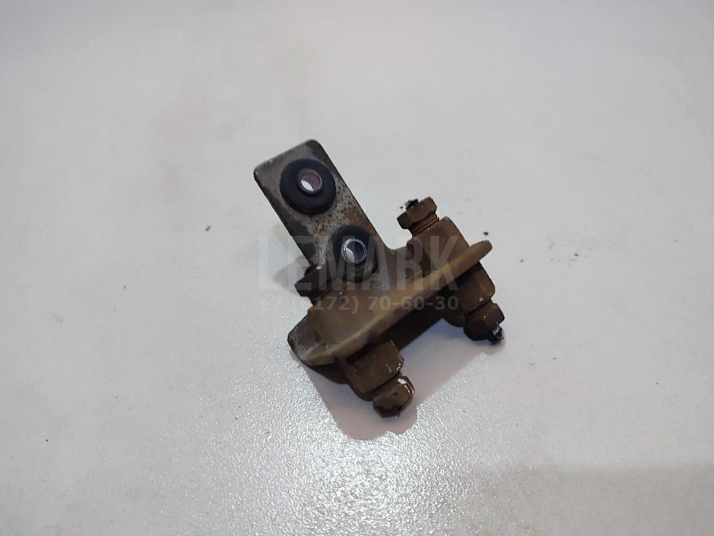 Кронштейн (сопут. товар) 587232H000 Hyundai-Kia
