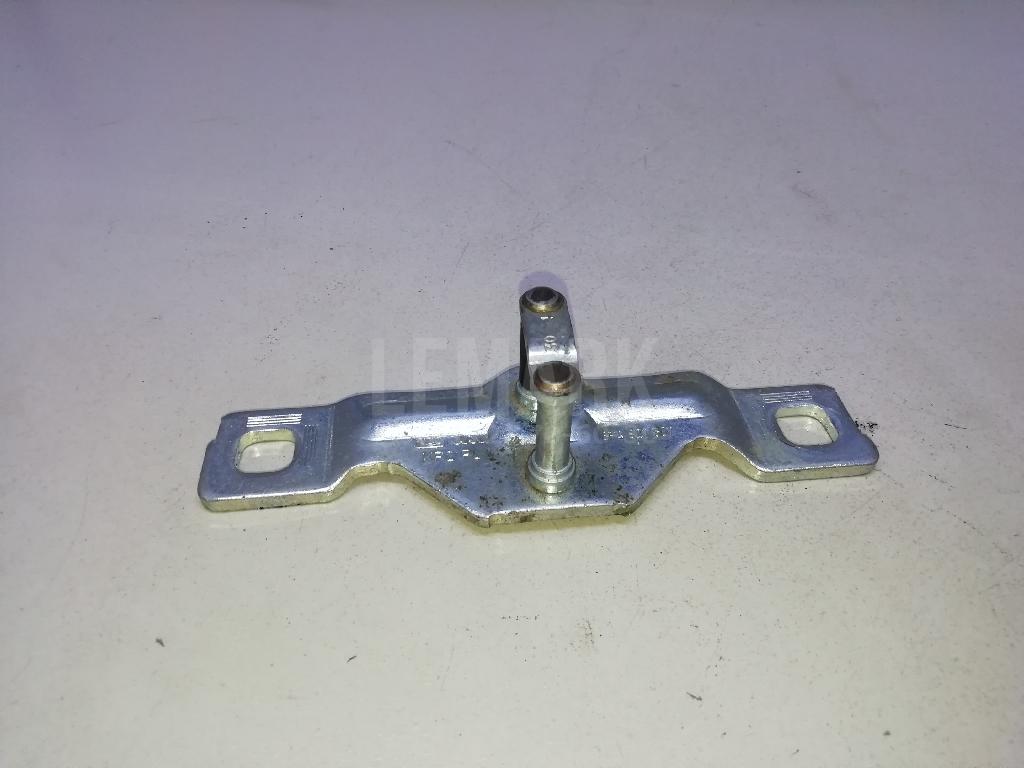 Ответная часть замка багажника для  Astra HD 8 2005-2011