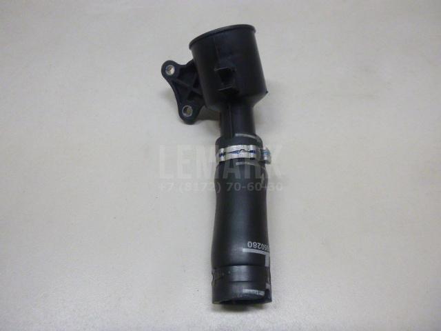 Горловина маслозаливная LR011181 Land Rover