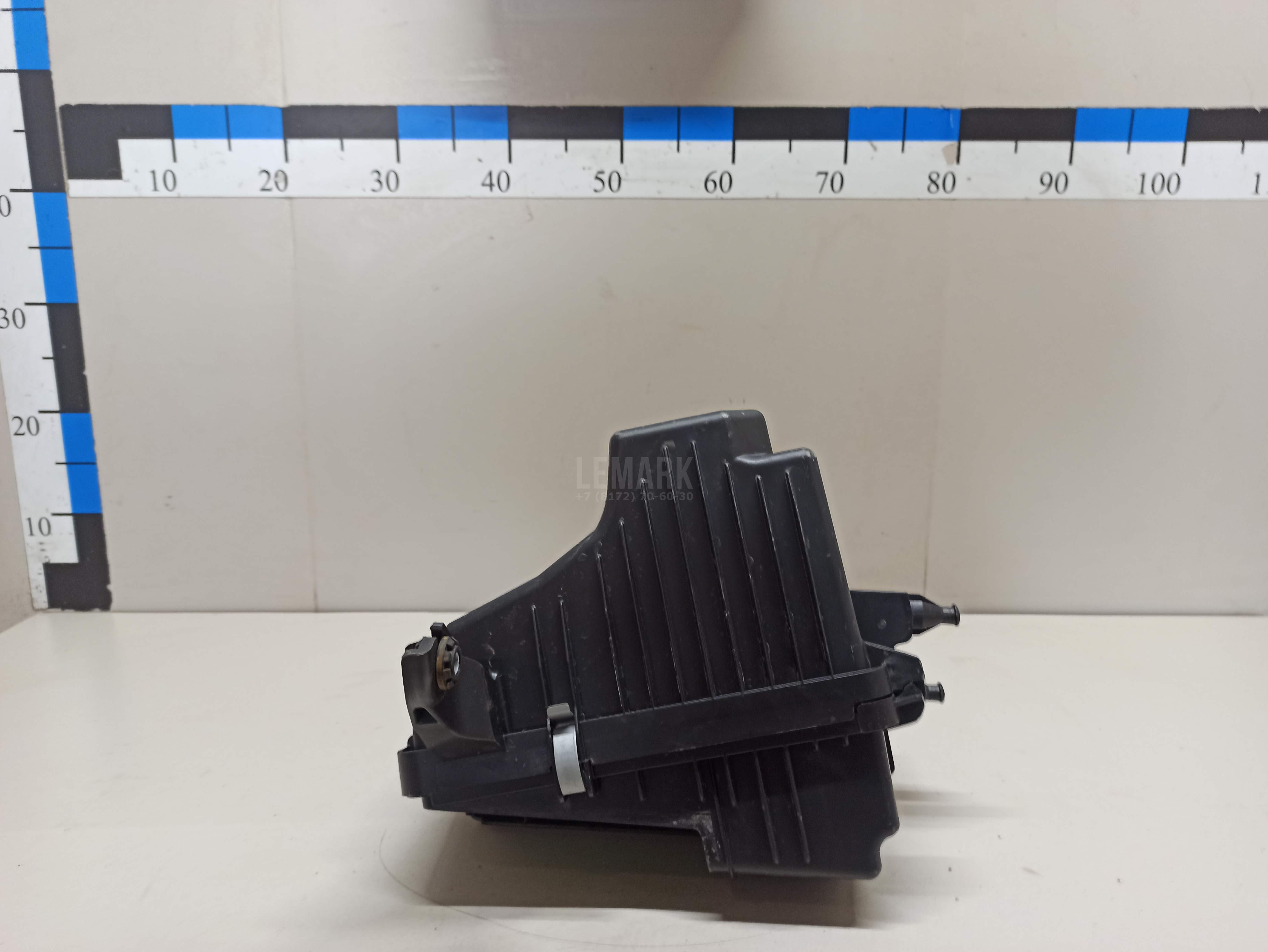 Корпус воздушного фильтра 165004ED0A Nissan
