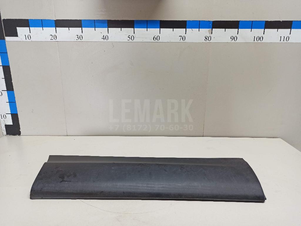Накладка двери задней правой 828704EA0A Nissan