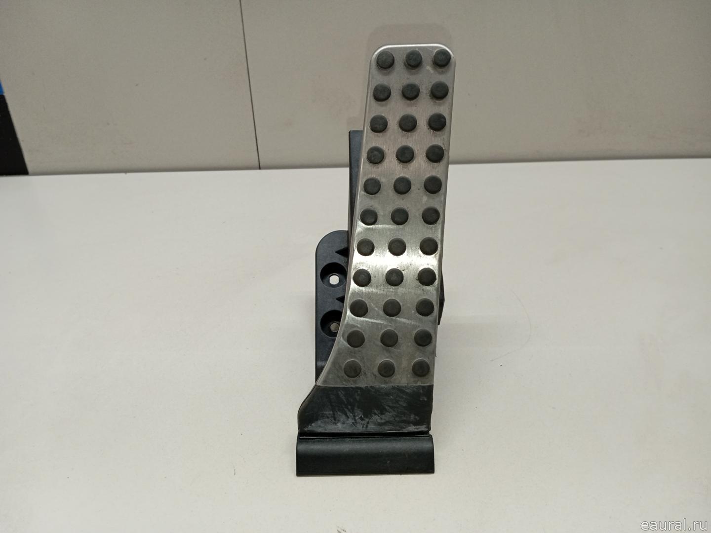 Педаль газа