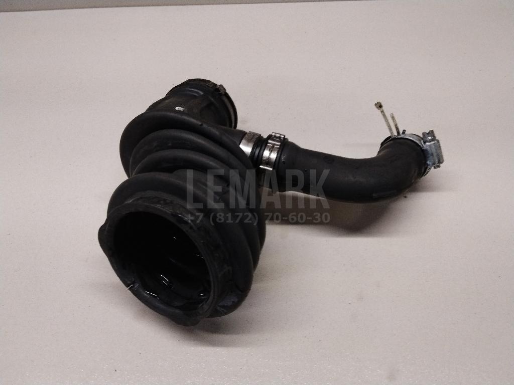 Патрубок воздушного фильтра 1673571 Ford