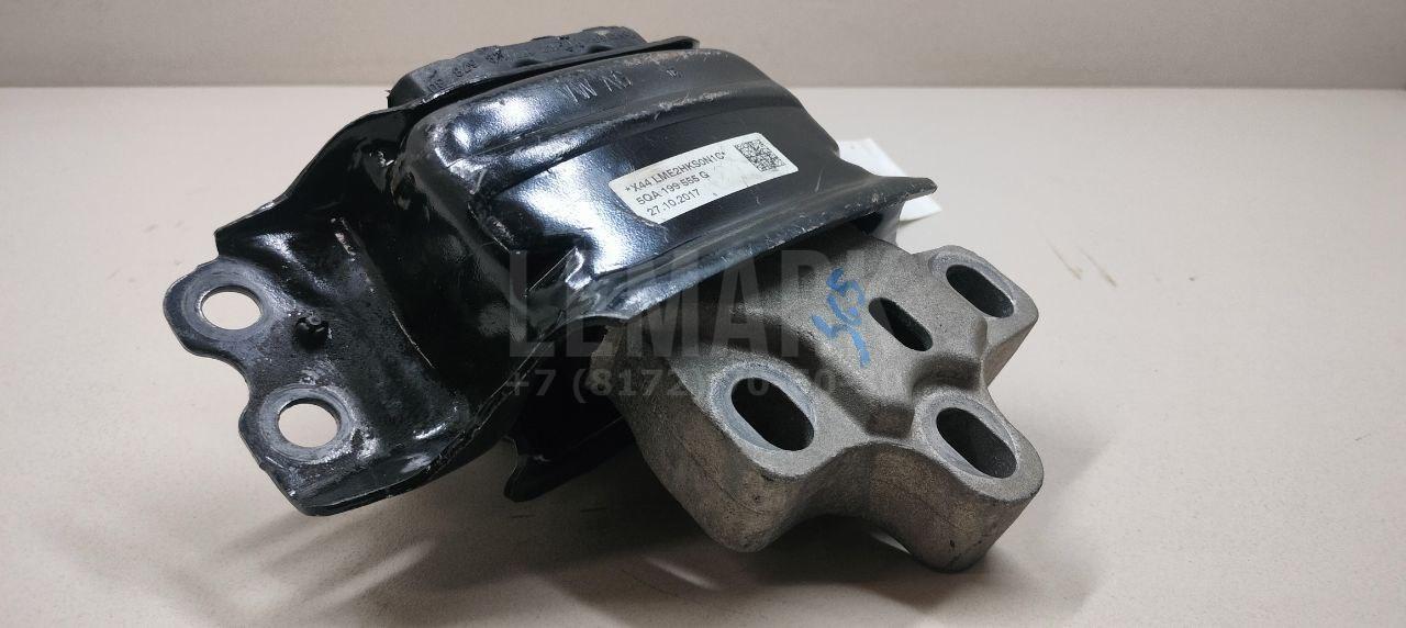 Опора КПП 5QA199555G VAG