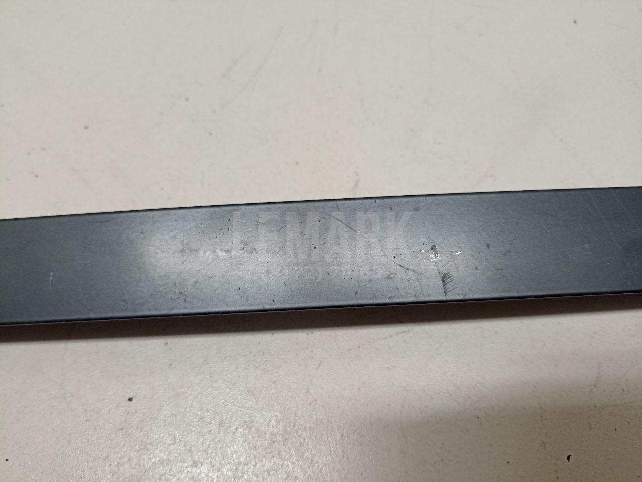 Накладка двери задней правой для  BMW 6-serie E63 2004-2009