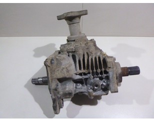 Renault Duster 4x4 с задним приводом и раздаточной коробкой для модели 2012 года можно приобрести в Москве по цене от 4923 руб. в четырех вариантах комплектации